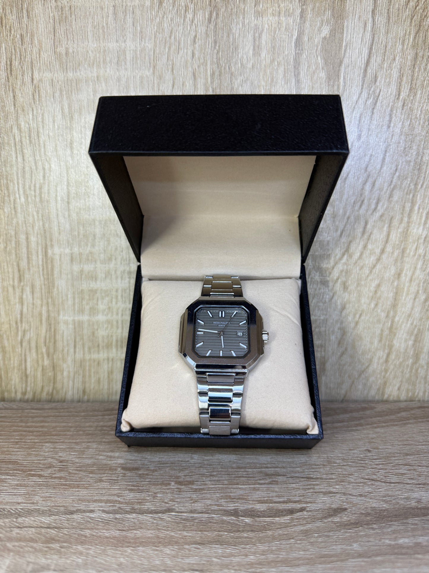PATEK CARRE ACIER HOMMES BOITE SIMPLE