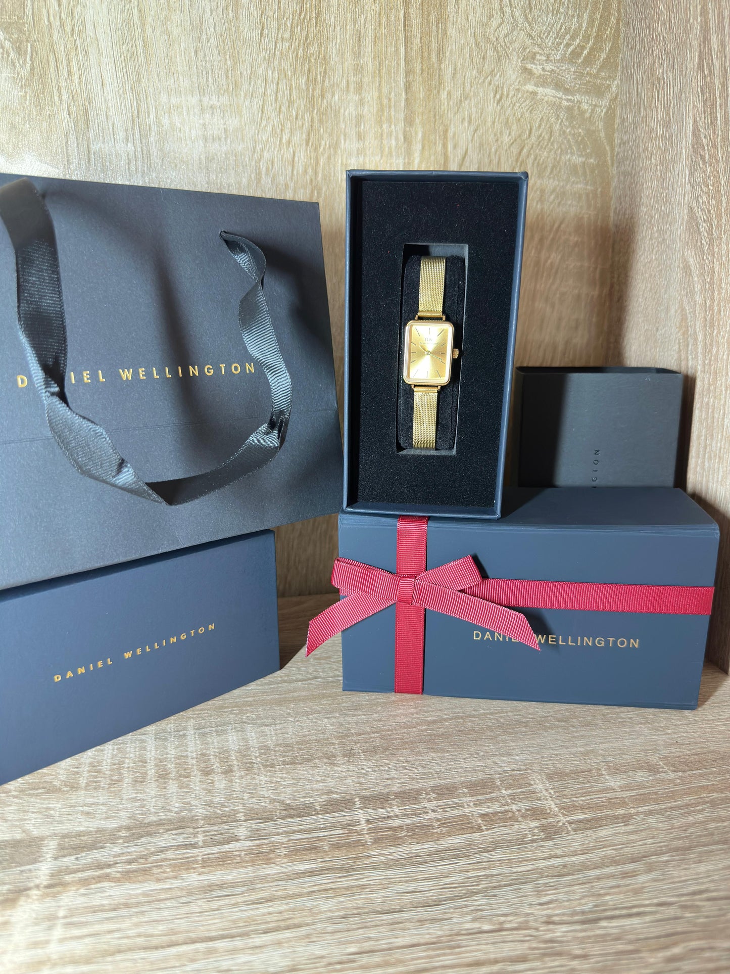 DW RECTANGULAIRE ACIER FEMMES