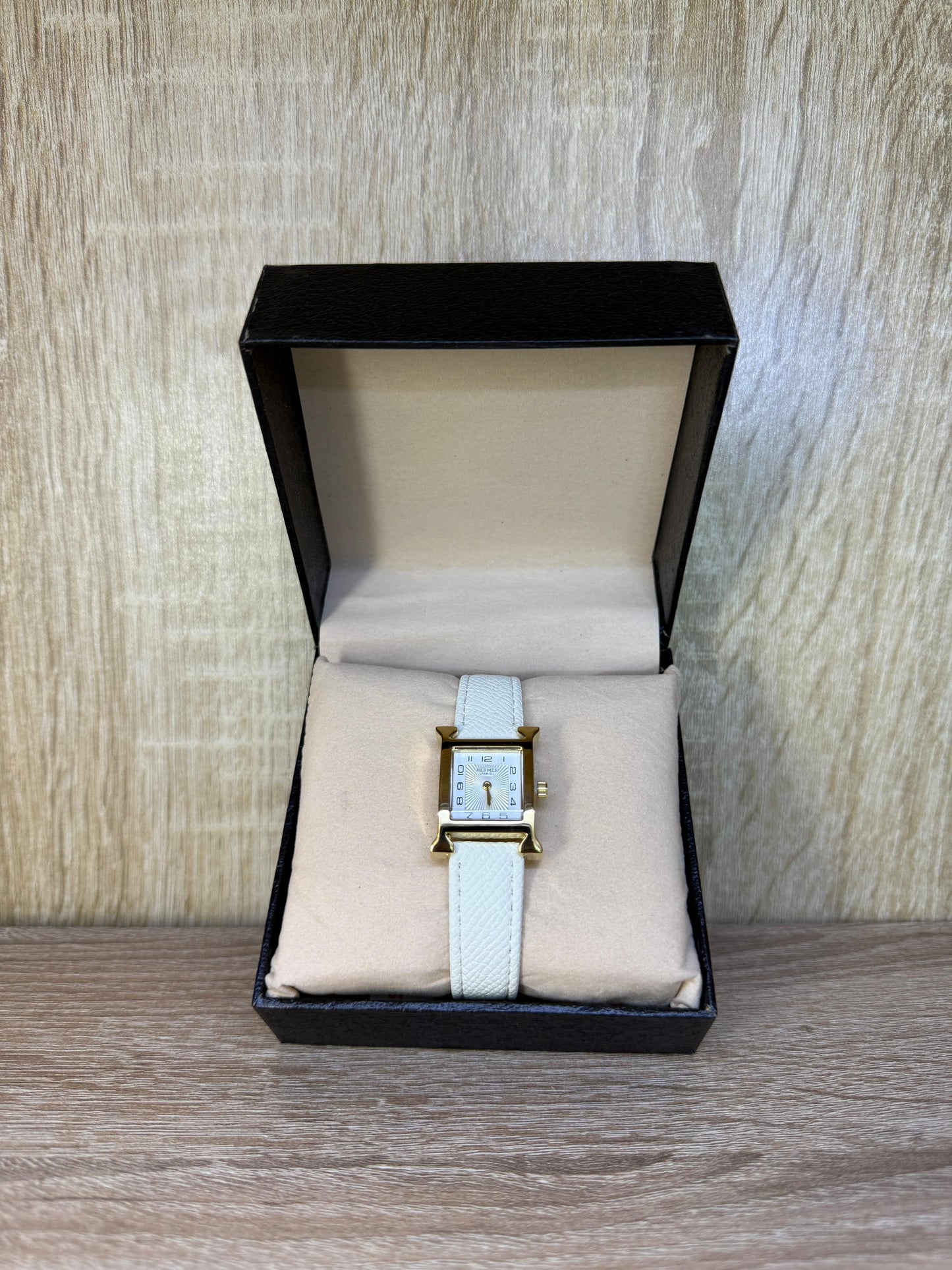 MONTRE HERMES FEMMES CUIR BOITE SIMPLE