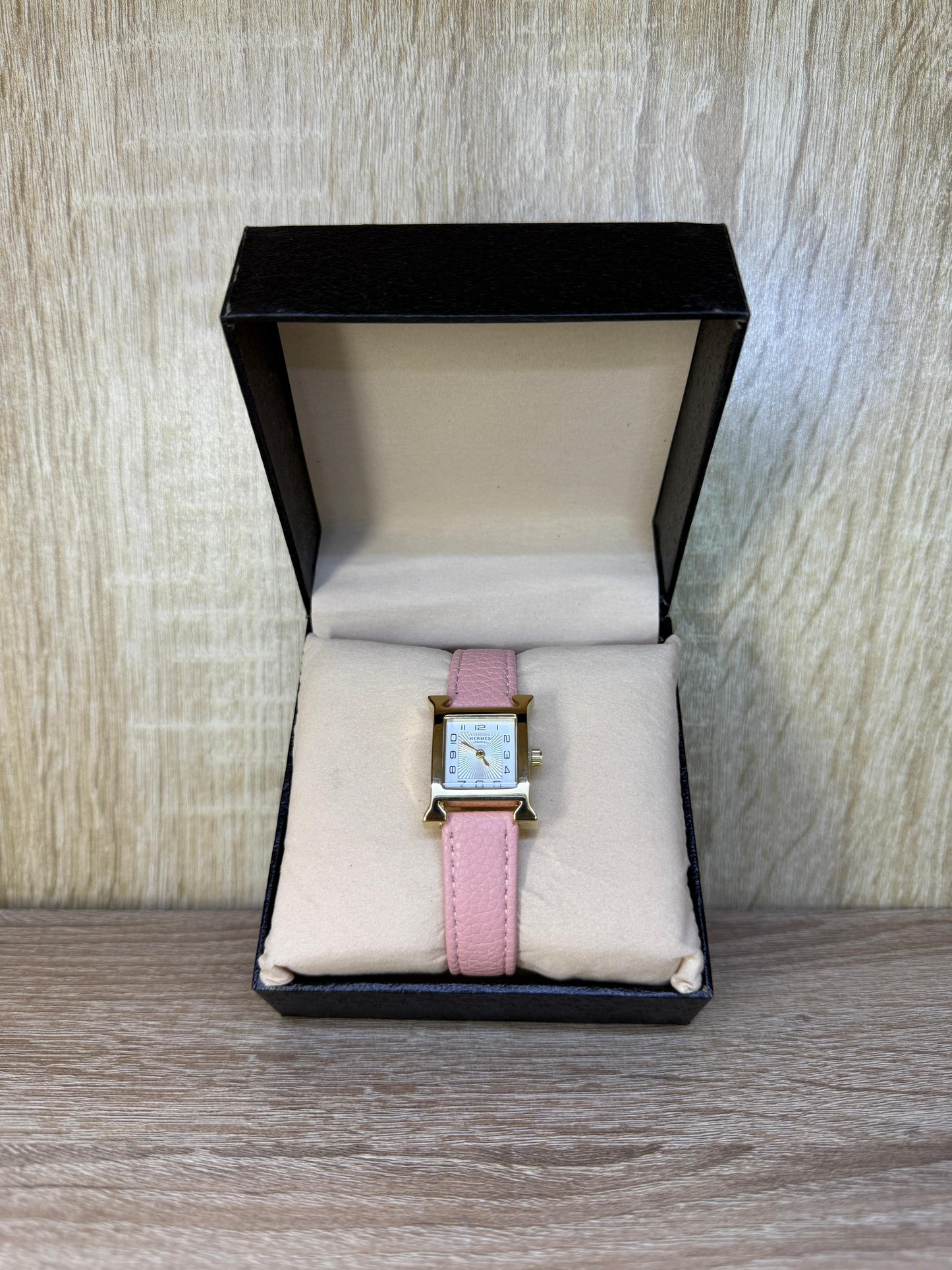 MONTRE HERMES FEMMES CUIR BOITE SIMPLE