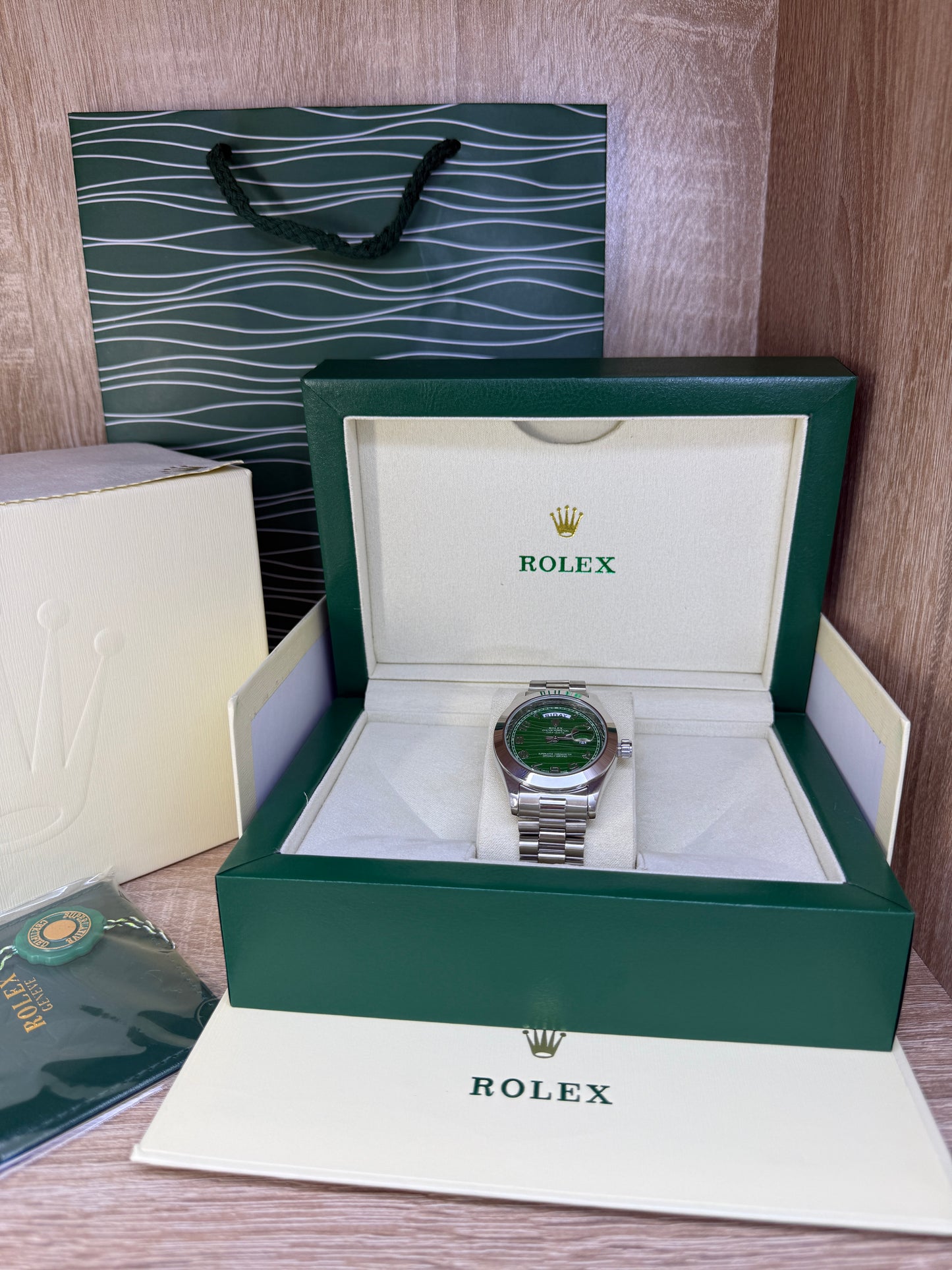 ROLEX HOMMES CHIFFRE AVEC COFFRET
