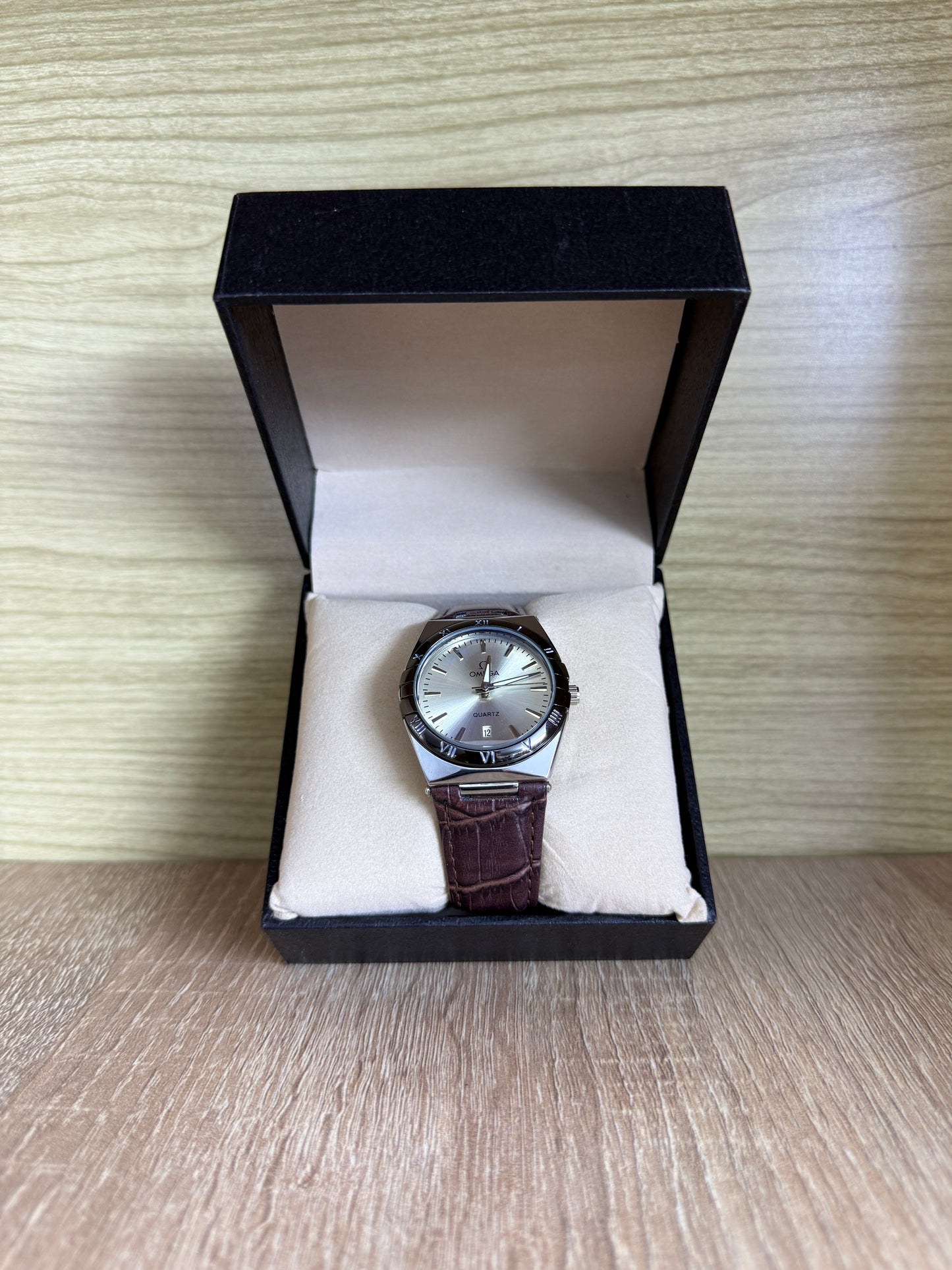 OMEGA HOMMES CUIR BOITE SIMPLE