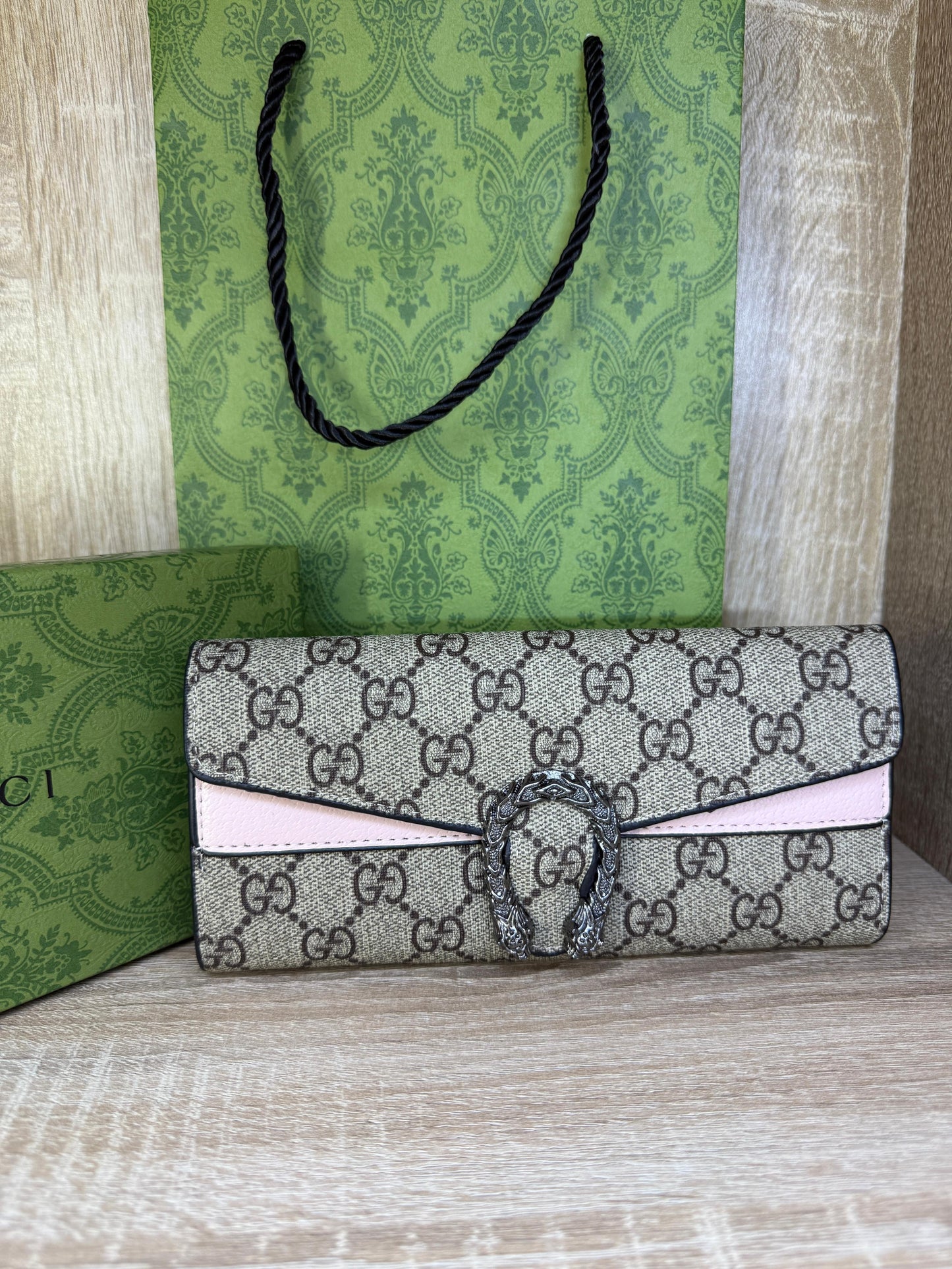 PORTE FEUILLE FEMMES GUCCI AVEC SACHET