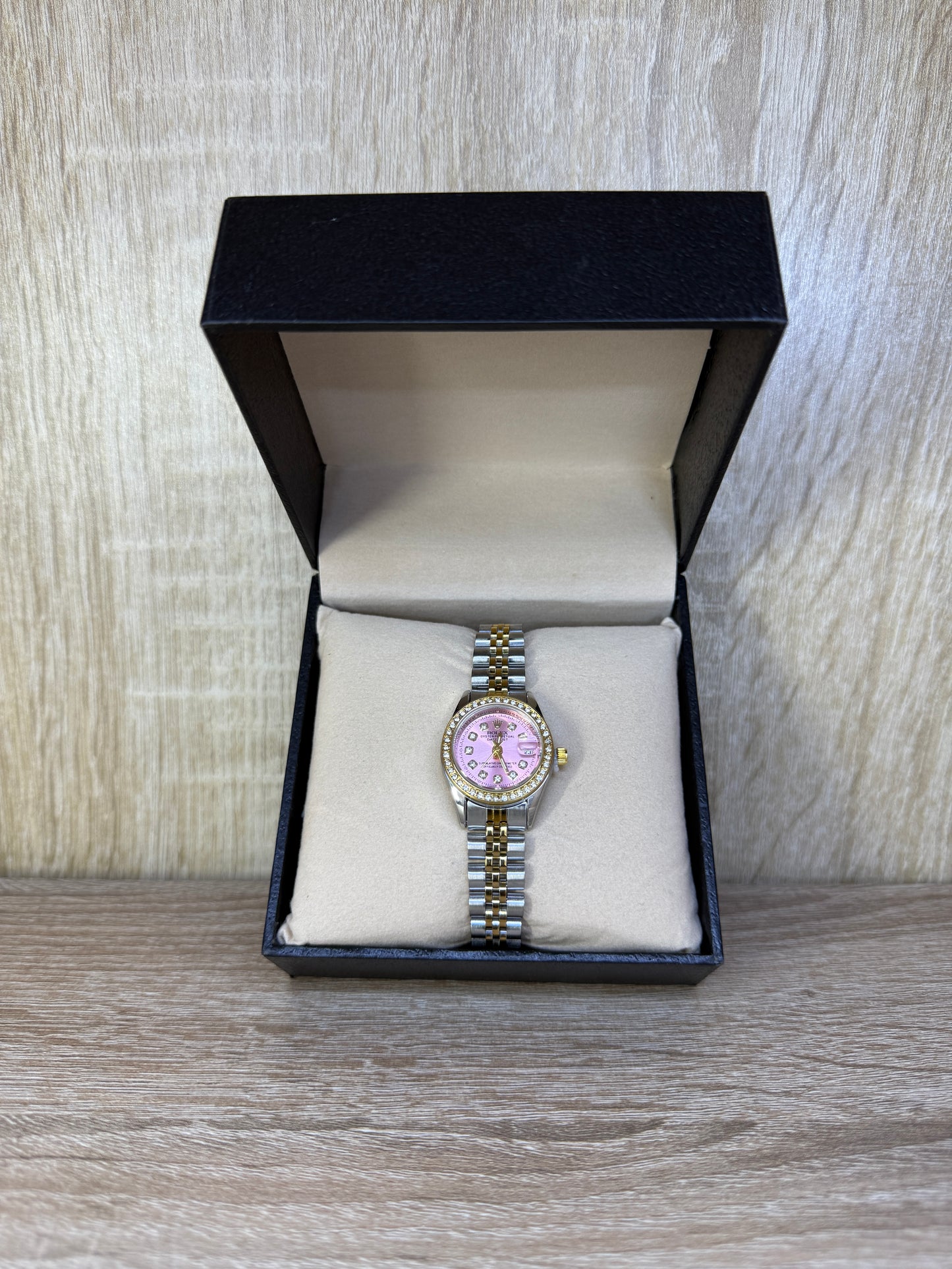 ROLEX FEMMES DIAMONDS PETITE TAILLE BOITE SIMPLE